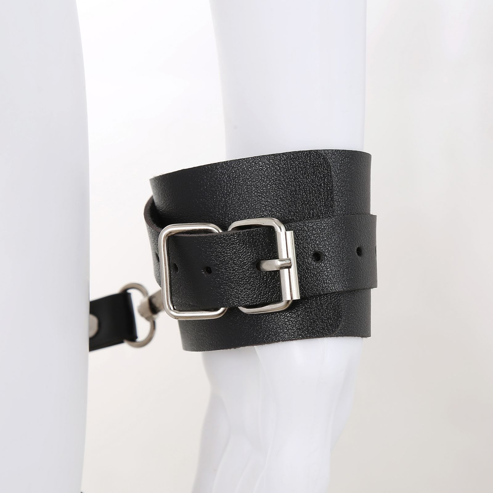 Sistem Harness Restricted with Cuffs Pie